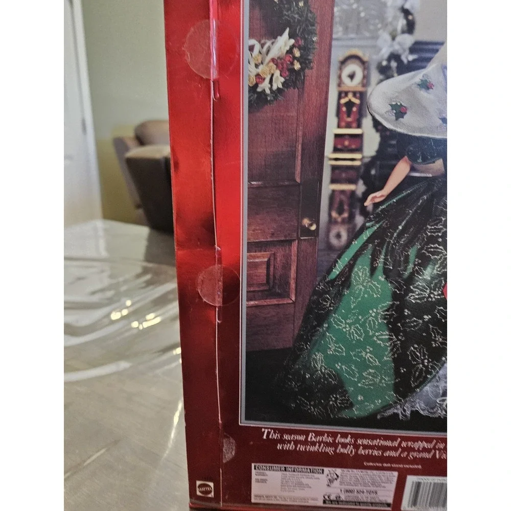 Vintage 1995 Happy Holidays‎ Barbie Fashion Doll Special Edition #14123 Mattel